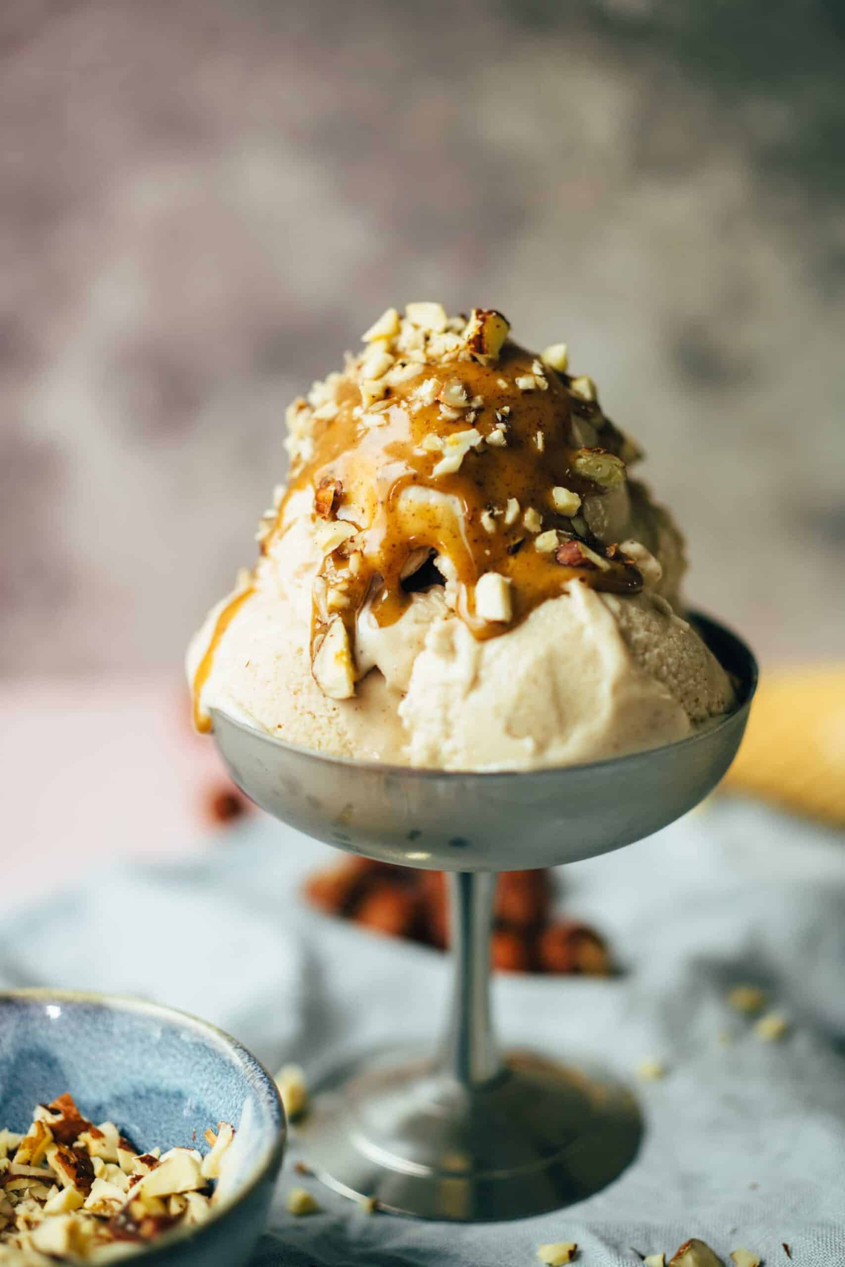 Creamy vegan hazelnut ice cream — VEGANE VIBES