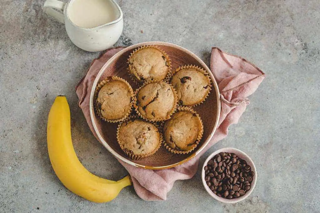 Chocolate Chip Muffins (oil free) — VEGANE VIBES