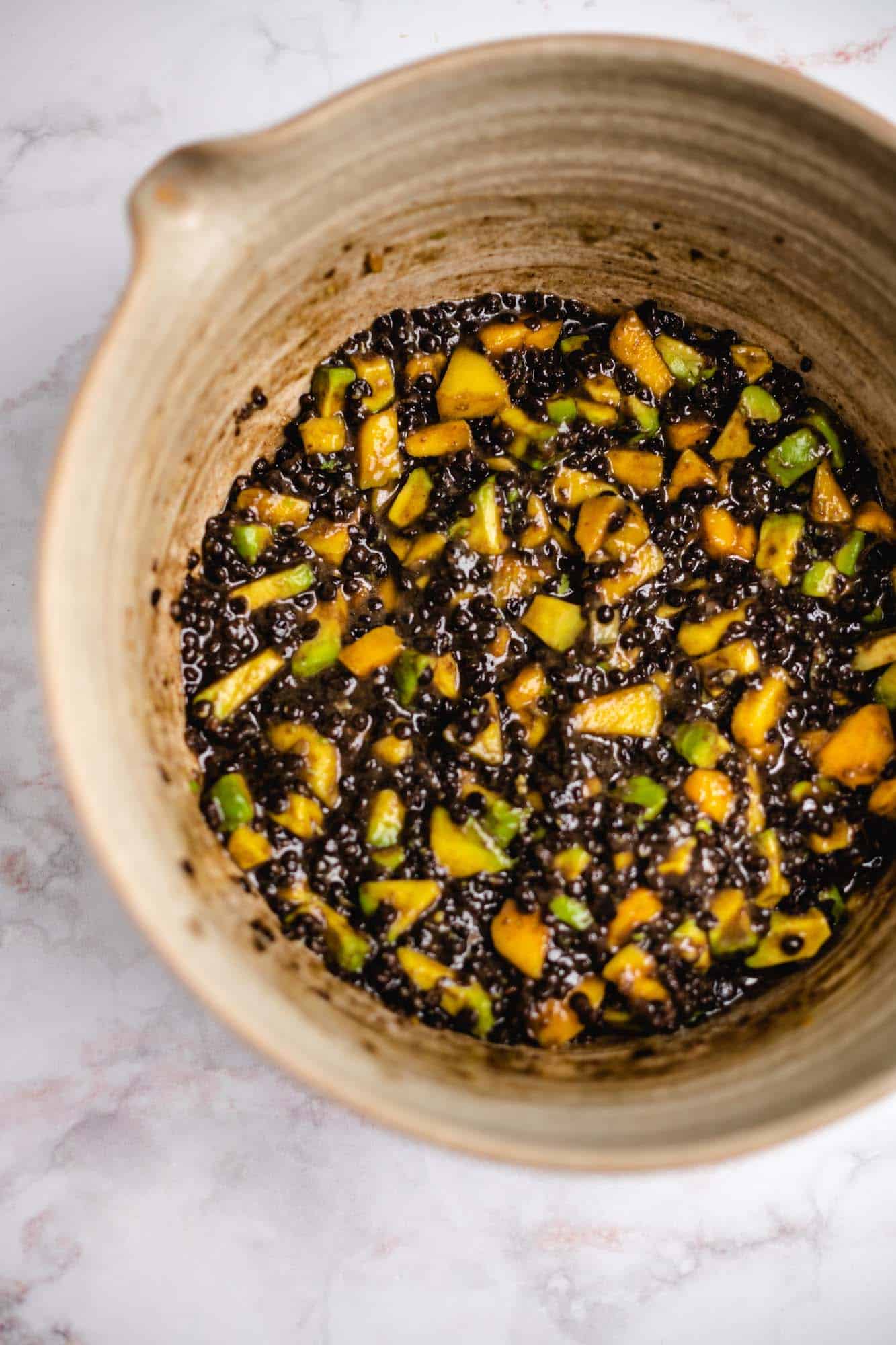 Salad with beluga lentils, avocado and mango (10 minutes) v & gf — VEGANE  VIBES