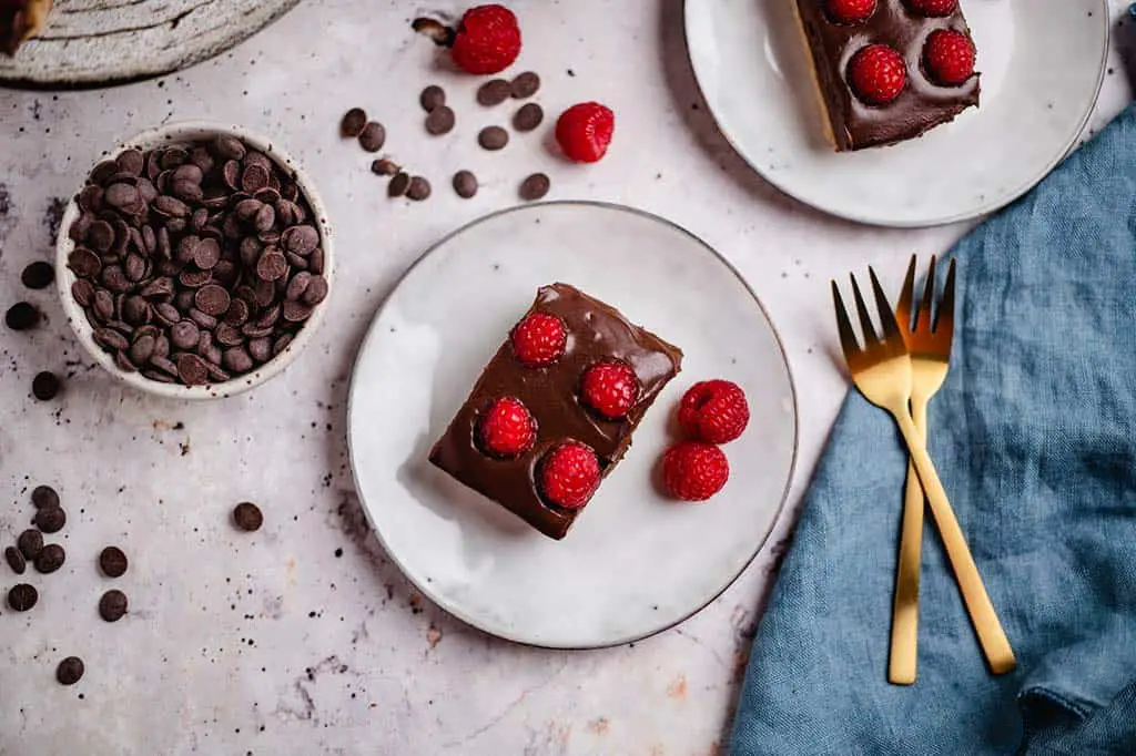 Vegan Raspberry chocolate shortbread — VEGANE VIBES