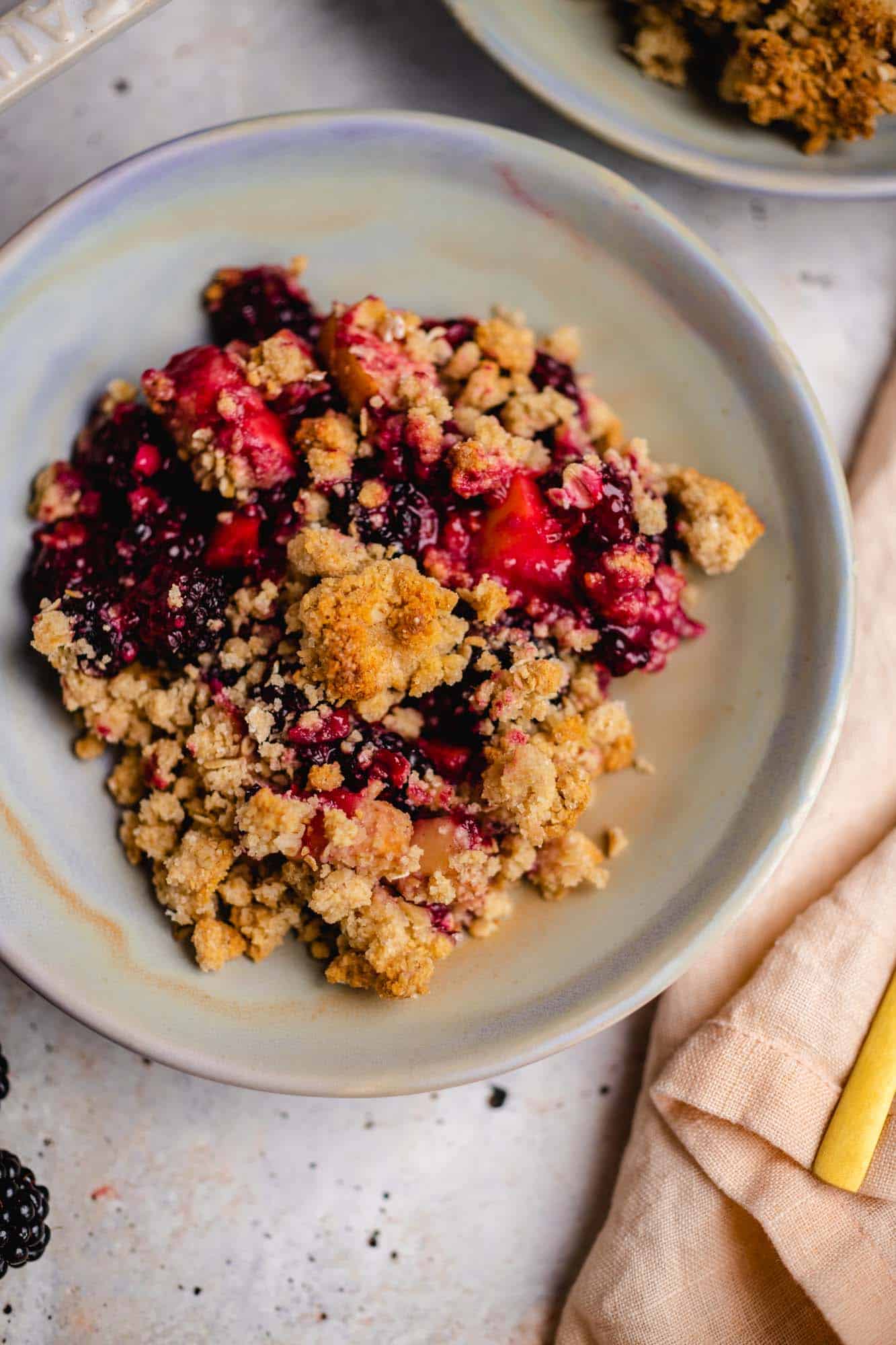 Vegan Blackberry Apple Crumble (gf) — VEGANE VIBES